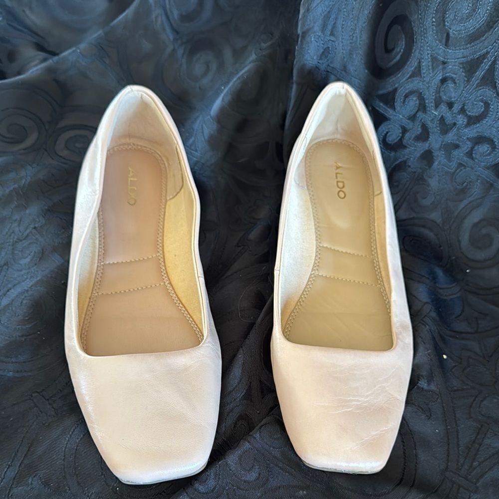 ALDO Women's Beige Flats
